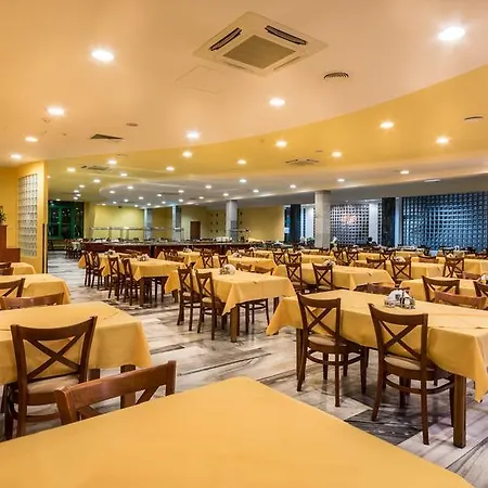 Interferie Chalkozyn W Kolobrzegu 2* 코워브제크